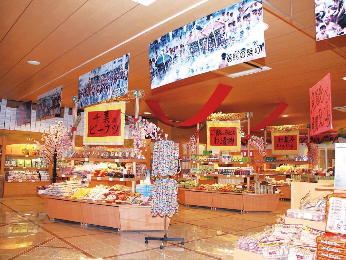 龍宮城スパ・ホテル三日月　龍宮亭 木更津市 エクステリア 写真
